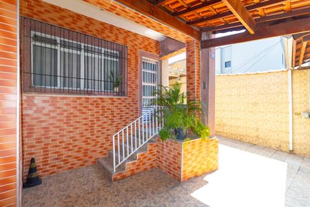 Casa à venda com 319m², 3 quartos e 4 vagasEntrada