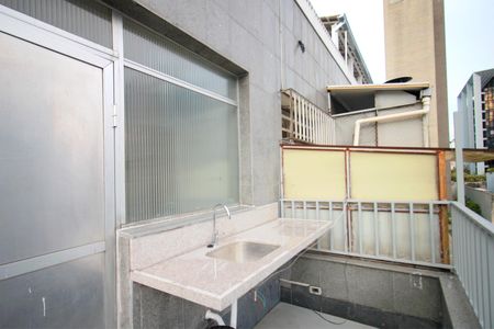 Apartamento à venda com 186m², 3 quartos e 1 vagaÁrea de Serviço