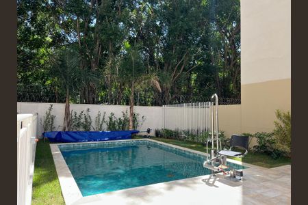 Apartamento para alugar com 28m², 1 quarto e sem vagaÁrea comum - Piscina