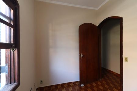 Casa à venda com 185m², 3 quartos e 2 vagasQuarto 2