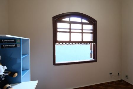 Casa à venda com 185m², 3 quartos e 2 vagasQuarto 2