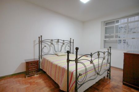 Apartamento à venda com 180m², 4 quartos e 1 vagaSuite