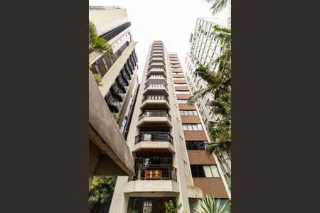 Apartamento para alugar com 160m², 3 quartos e 2 vagasFachada