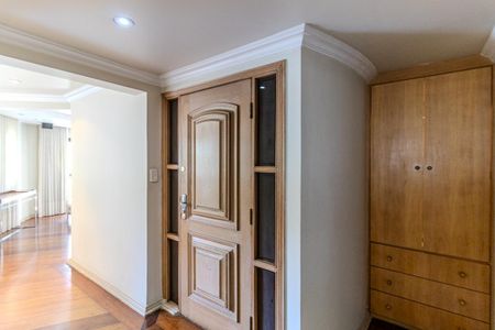 Apartamento para alugar com 160m², 3 quartos e 2 vagasCorredor de Entrada