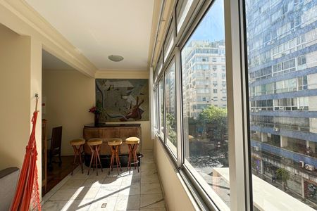 Apartamento à venda com 165m², 3 quartos e 1 vagaSala