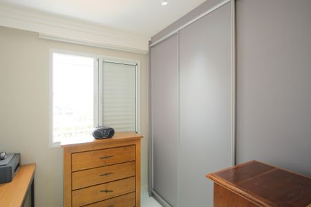 Apartamento à venda com 80m², 3 quartos e 2 vagasQuarto 2