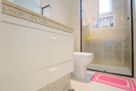 Apartamento à venda com 80m², 3 quartos e 2 vagasBanheiro da Suíte