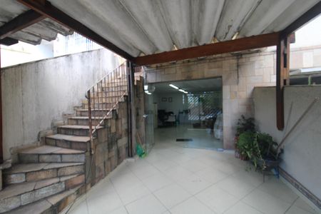 Casa à venda com 160m², 3 quartos e 2 vagasGaragem