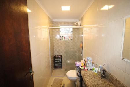 Casa à venda com 160m², 3 quartos e 2 vagasBanheiro Social