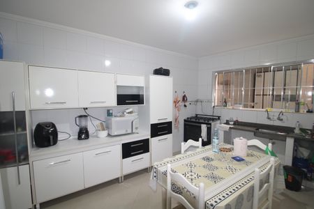 Casa à venda com 160m², 3 quartos e 2 vagasCozinha