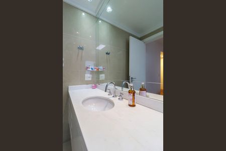 Apartamento à venda com 173m², 3 quartos e 3 vagas Apartamento à venda com 173m², 3 quartos e 3 vagasSuíte 1 - Banheiro