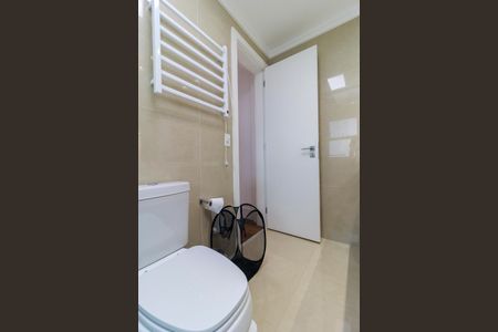 Apartamento à venda com 173m², 3 quartos e 3 vagas Apartamento à venda com 173m², 3 quartos e 3 vagasSuíte 1 - Banheiro