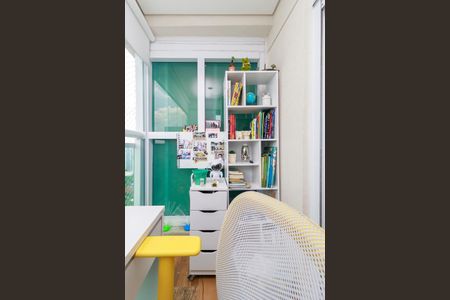 Apartamento à venda com 173m², 3 quartos e 3 vagas Apartamento à venda com 173m², 3 quartos e 3 vagasSuíte 3 - Varanda