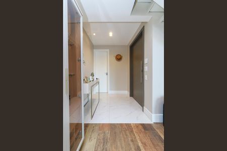 Apartamento à venda com 173m², 3 quartos e 3 vagas Apartamento à venda com 173m², 3 quartos e 3 vagasSala