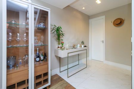 Apartamento à venda com 173m², 3 quartos e 3 vagas Apartamento à venda com 173m², 3 quartos e 3 vagasSala