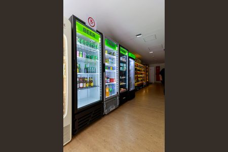 Apartamento à venda com 173m², 3 quartos e 3 vagas Apartamento à venda com 173m², 3 quartos e 3 vagasMIni Mercado