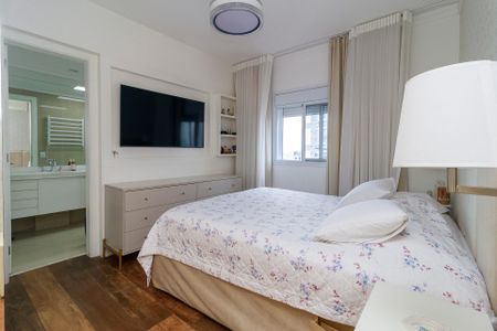 Apartamento à venda com 173m², 3 quartos e 3 vagas Apartamento à venda com 173m², 3 quartos e 3 vagasSuíte 1