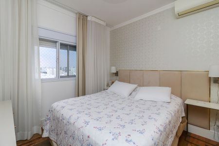 Apartamento à venda com 173m², 3 quartos e 3 vagas Apartamento à venda com 173m², 3 quartos e 3 vagasSuíte 1