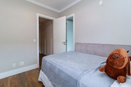 Apartamento à venda com 173m², 3 quartos e 3 vagas Apartamento à venda com 173m², 3 quartos e 3 vagasSuíte 2