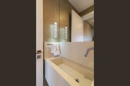 Apartamento à venda com 173m², 3 quartos e 3 vagas Apartamento à venda com 173m², 3 quartos e 3 vagasLavabo