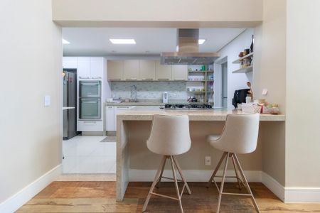 Apartamento à venda com 173m², 3 quartos e 3 vagas Apartamento à venda com 173m², 3 quartos e 3 vagasCozinha