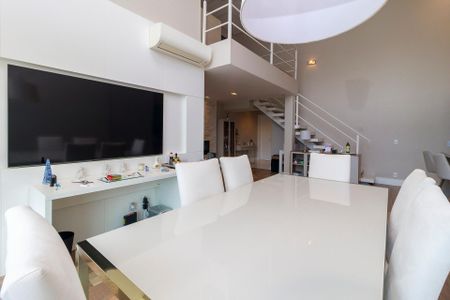 Apartamento à venda com 173m², 3 quartos e 3 vagas Apartamento à venda com 173m², 3 quartos e 3 vagasSala