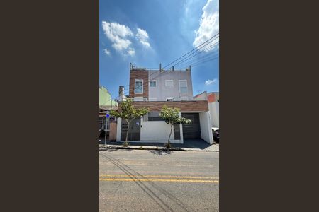 Apartamento à venda com 96m², 2 quartos e 1 vaga Apartamento à venda com 96m², 2 quartos e 1 vagaFachada