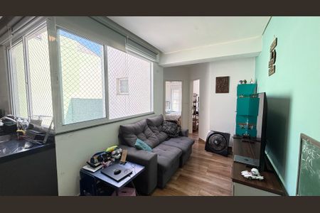 Apartamento à venda com 96m², 2 quartos e 1 vaga Apartamento à venda com 96m², 2 quartos e 1 vagaSala