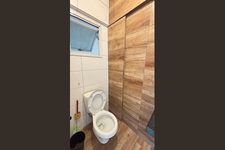 Apartamento à venda com 96m², 2 quartos e 1 vaga Apartamento à venda com 96m², 2 quartos e 1 vagaCobertura - Banheiro