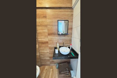 Apartamento à venda com 96m², 2 quartos e 1 vaga Apartamento à venda com 96m², 2 quartos e 1 vagaCobertura - Banheiro