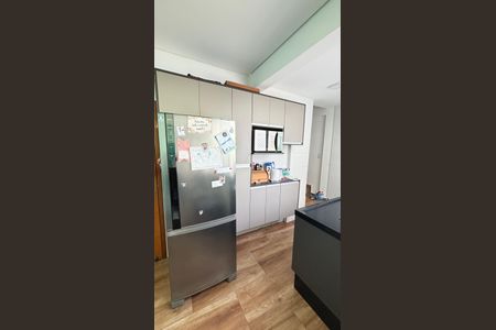 Apartamento à venda com 96m², 2 quartos e 1 vaga Apartamento à venda com 96m², 2 quartos e 1 vagaCozinha