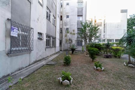 Apartamento para alugar com 59m², 2 quartos e 1 vaga Apartamento para alugar com 59m², 2 quartos e 1 vagaFachada