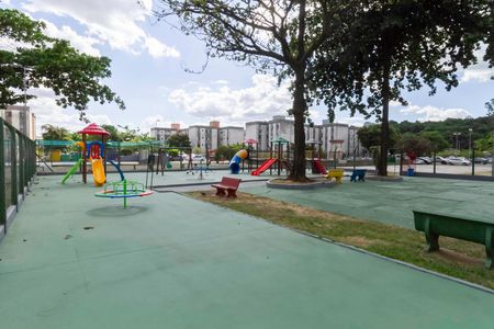 Apartamento para alugar com 59m², 2 quartos e 1 vaga Apartamento para alugar com 59m², 2 quartos e 1 vagaÁrea Comum - Playground