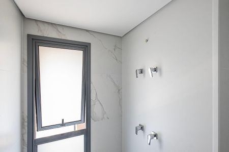 Apartamento à venda com 122m², 3 quartos e 2 vagasSuíte 1 - Banheiro