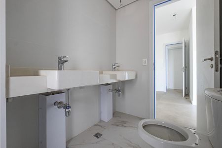 Apartamento à venda com 122m², 3 quartos e 2 vagasSuíte 1 - Banheiro