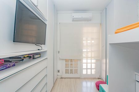 Casa à venda com 240m², 3 quartos e 2 vagas Casa à venda com 240m², 3 quartos e 2 vagasQuarto 2