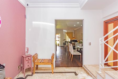 Casa à venda com 240m², 3 quartos e 2 vagas Casa à venda com 240m², 3 quartos e 2 vagasCorredor da Sala