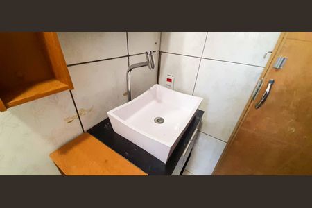 Casa para alugar com 180m², 3 quartos e 2 vagasBanheiro