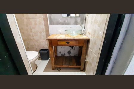 Casa para alugar com 180m², 3 quartos e 2 vagasBanheiro