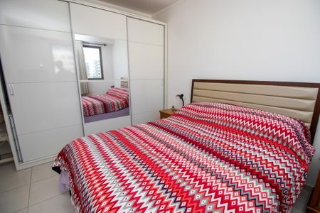 Apartamento à venda com 211m², 3 quartos e 2 vagas Apartamento à venda com 211m², 3 quartos e 2 vagasSuíte