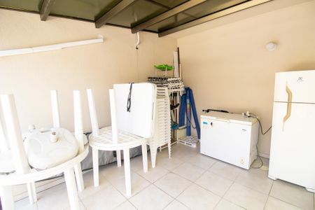 Apartamento à venda com 211m², 3 quartos e 2 vagas Apartamento à venda com 211m², 3 quartos e 2 vagasCobertura