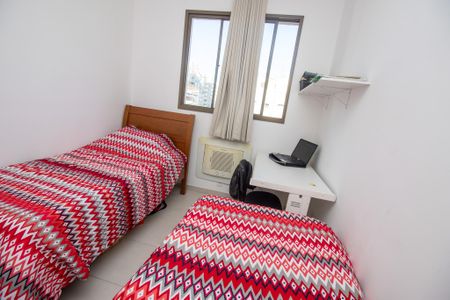 Apartamento à venda com 211m², 3 quartos e 2 vagas Apartamento à venda com 211m², 3 quartos e 2 vagasQuarto 2