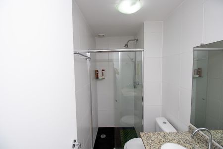 Apartamento à venda com 211m², 3 quartos e 2 vagas Apartamento à venda com 211m², 3 quartos e 2 vagasBanheiro Social