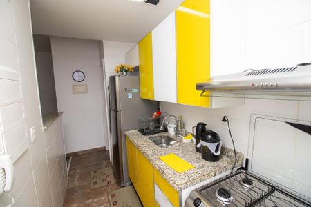 Apartamento à venda com 211m², 3 quartos e 2 vagas Apartamento à venda com 211m², 3 quartos e 2 vagasCozinha