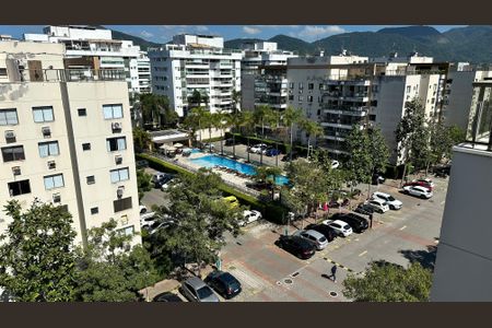 Apartamento à venda com 211m², 3 quartos e 2 vagas Apartamento à venda com 211m², 3 quartos e 2 vagasVista Varanda