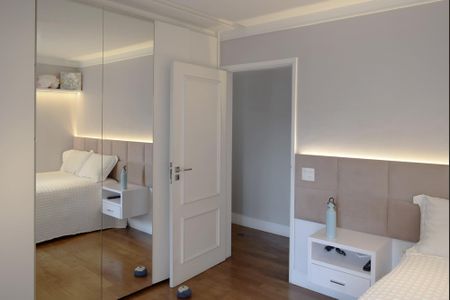 Apartamento à venda com 440m², 4 quartos e 5 vagasSuíte 2