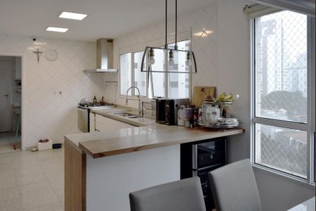 Apartamento à venda com 440m², 4 quartos e 5 vagasCozinha