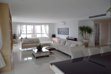 Apartamento à venda com 440m², 4 quartos e 5 vagasSala