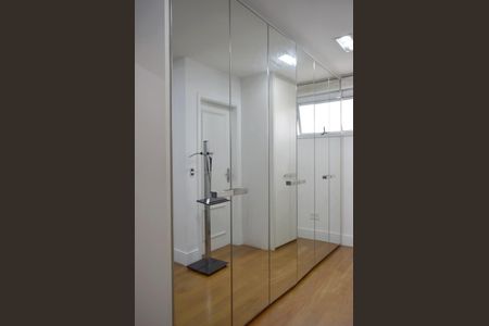 Apartamento à venda com 440m², 4 quartos e 5 vagasCloset da suíte 4