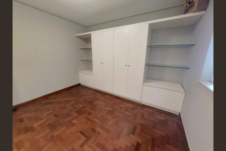 Casa para alugar com 350m², 4 quartos e 3 vagasquarto 2